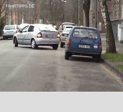 Grundfahraufgabe: R&uuml;ckw&auml;rts Einparken