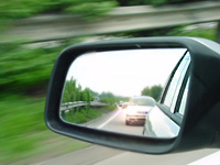 Dichtes Auffahren und Lichthupe kann N&ouml;tigung sein